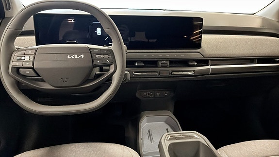 Kia EV3 4 of 13
