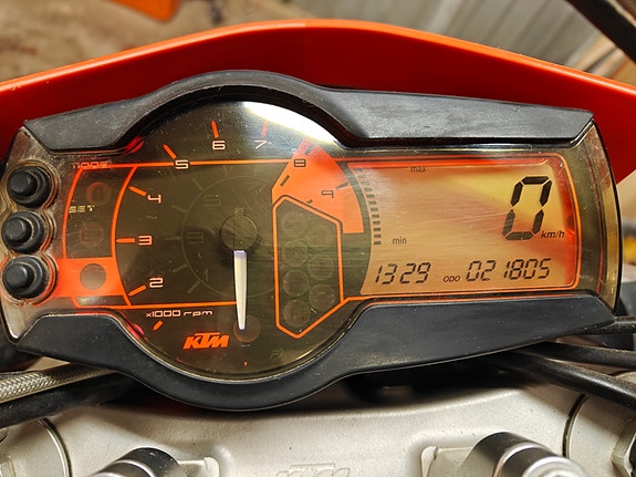 KTM 690 smc 4 of 4