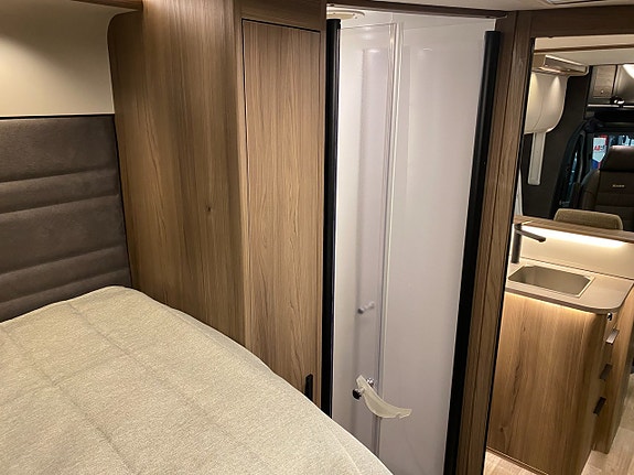 Kabe Travel Master Royal 810 LGB 9 of 16