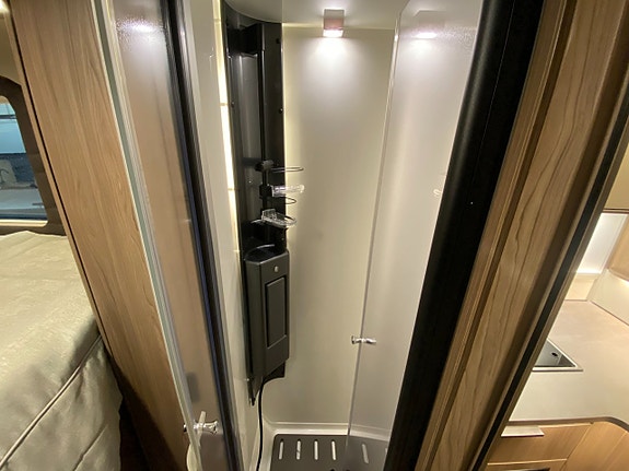 Kabe Travel Master Royal 810 LGB 10 of 16