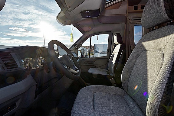 Knaus 650 MEG Van TI Plus Platinum Selection Långbäddar 5 of 27