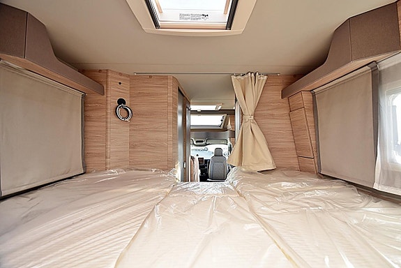 Knaus 650 MEG Van TI Plus Platinum Selection Långbäddar 17 of 27