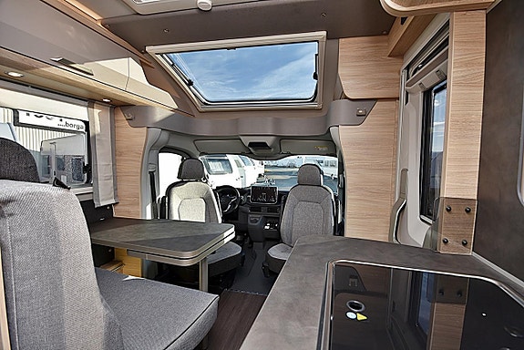 Knaus 650 MEG Van TI Plus Platinum Selection Långbäddar 21 of 27