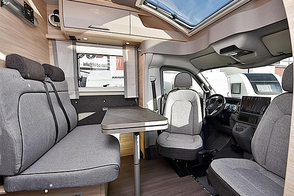 Knaus 650 MEG Van TI Plus Platinum Selection Långbäddar 11 of 27