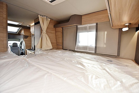 Knaus 650 MEG Van TI Plus Platinum Selection Långbäddar 18 of 27