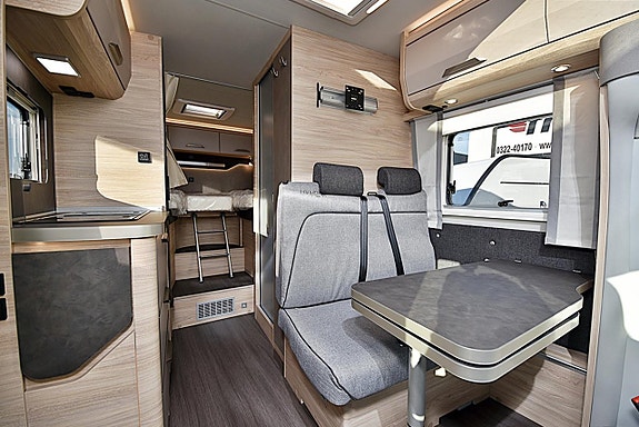 Knaus 650 MEG Van TI Plus Platinum Selection Långbäddar 9 of 27