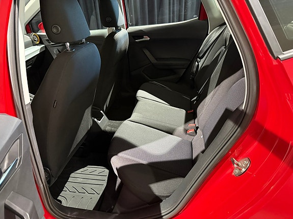 Seat Arona 12 of 14
