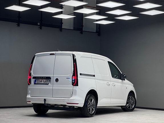 Volkswagen Caddy 2 of 5