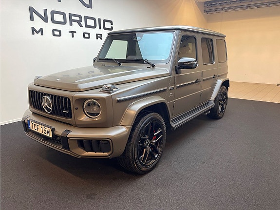 Mercedes-Benz G63 2 of 24