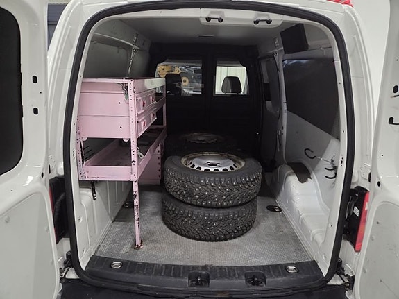 Volkswagen Caddy 9 of 10