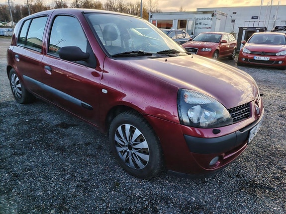 Renault Clio 7 of 11