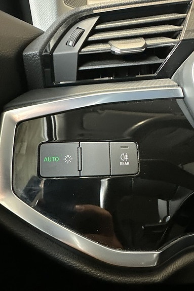 Audi Q3 30 of 30