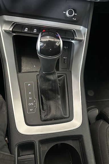Audi Q3 29 of 30