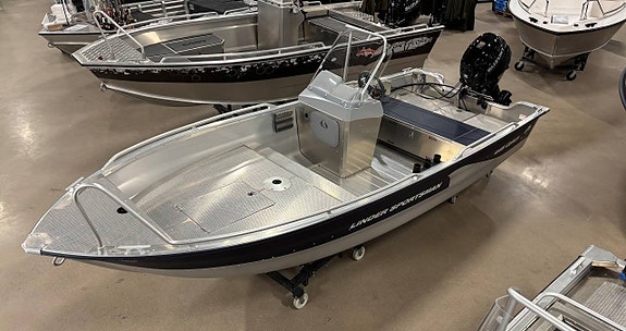 Linder 445 Catch & Suzuki 30 & Garmin 92SV 2 of 12
