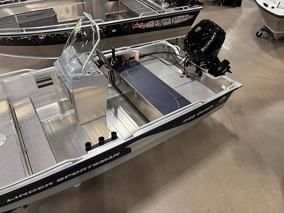Linder 445 Catch & Suzuki 30 & Garmin 92SV 4 of 12