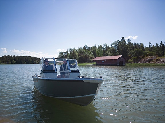 Buster S2 Yamaha F30 2024