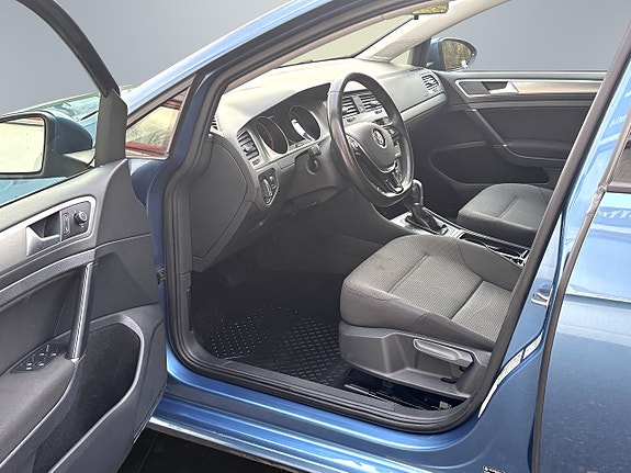 Volkswagen Golf VII 8 of 15