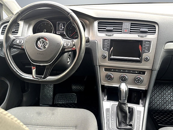 Volkswagen Golf VII 7 of 15