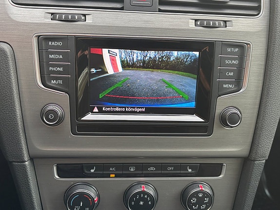 Volkswagen Golf VII 12 of 15
