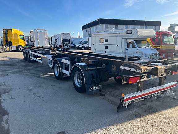 Närko Lastväxlarvagn med glider & Containerfäste 9 of 12