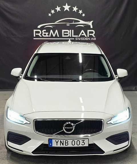 Volvo V60 2 of 5