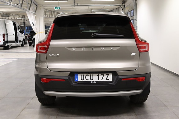 Volvo XC40 5 of 5