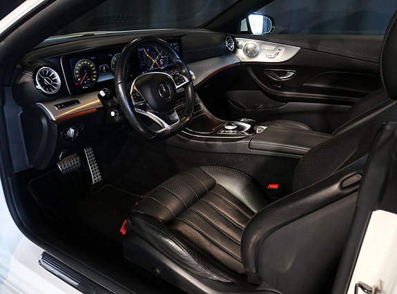 Mercedes-Benz E400 8 of 24