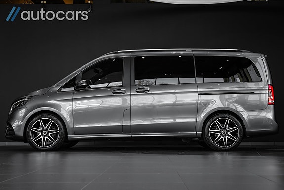 Mercedes-Benz V220 6 of 30