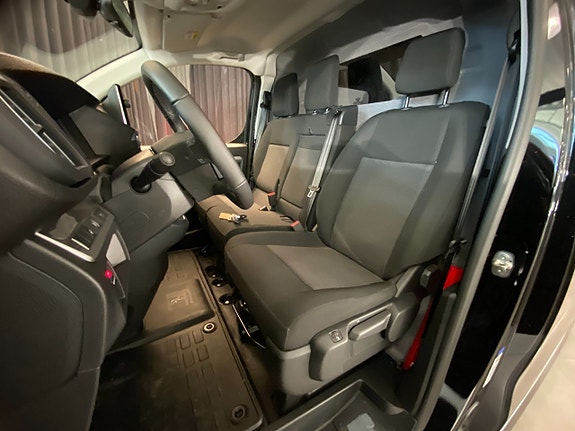 Opel Vivaro 8 of 30