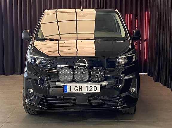 Opel Vivaro 4 of 5