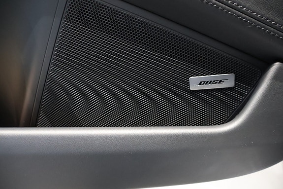 Porsche 911 Carrera S 8 of 11