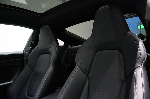 Porsche 911 Carrera S 10 of 11