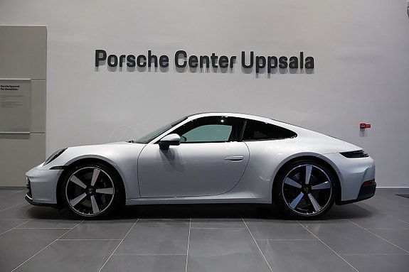 Porsche 911 Carrera S 2 of 5