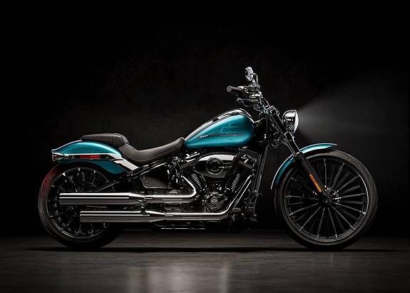Harley-Davidson Breakout 117 6 of 10