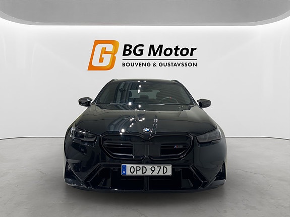 BMW M5 2 of 5