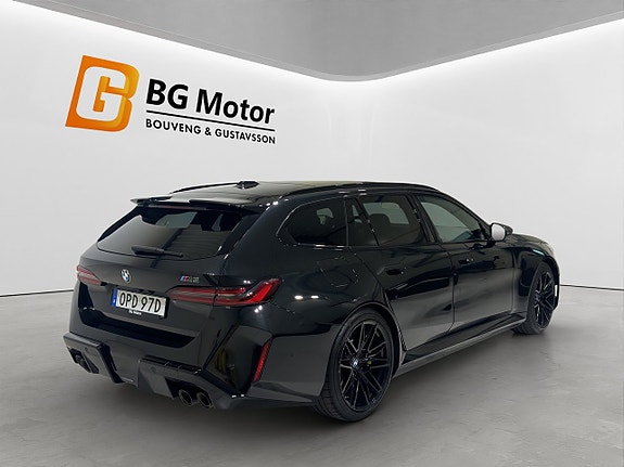 BMW M5 4 of 5