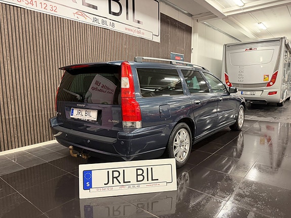 Volvo V70 6 of 24