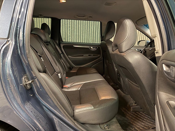 Volvo V70 9 of 24