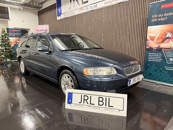 Volvo V70 4 of 24