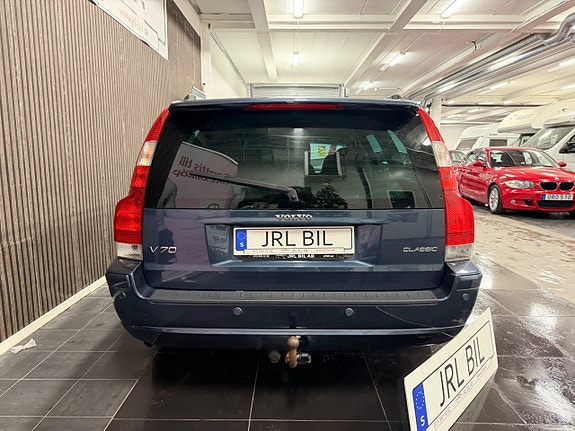 Volvo V70 8 of 24