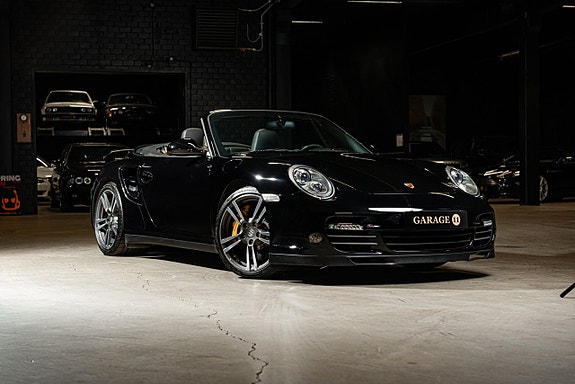Porsche 911 9 of 30