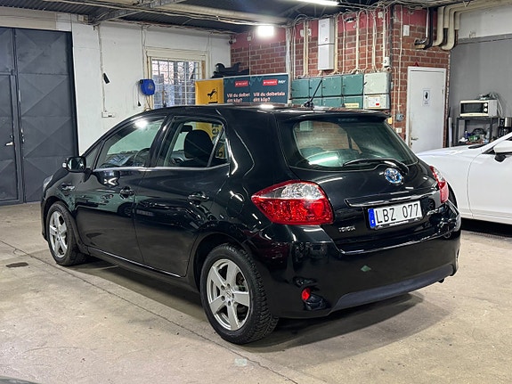 Toyota Auris 4 of 14