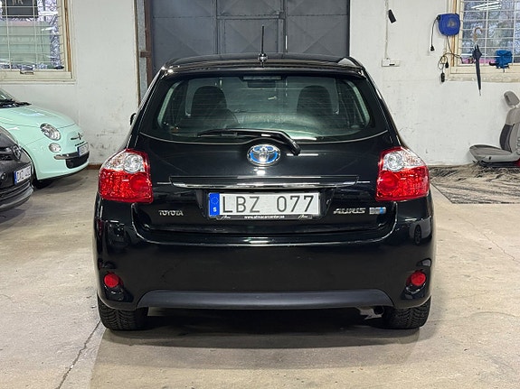 Toyota Auris 5 of 14