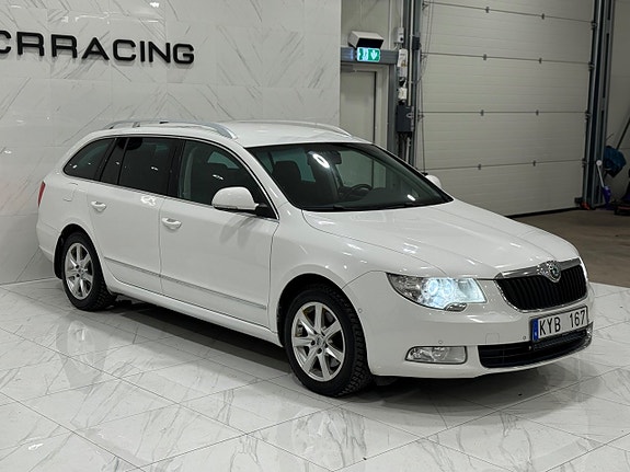 Skoda Superb 2 of 5