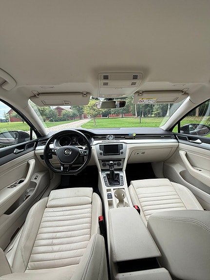 Volkswagen Passat 5 of 5