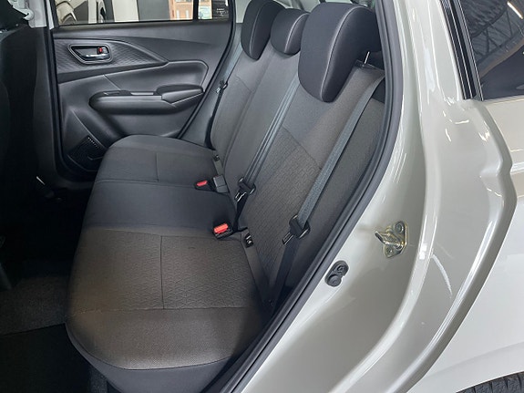 Suzuki Swift 11 of 11