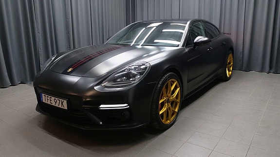 Porsche Panamera Turbo 5 of 5
