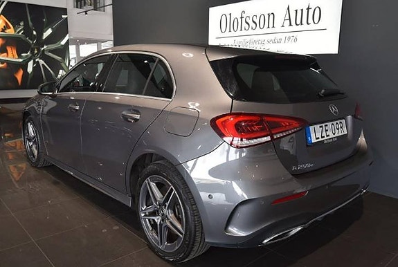 Mercedes-Benz A250 e 3 of 5