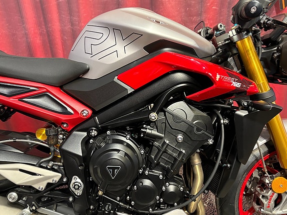Triumph STREET TRIPLE 765 RX *Lagerfinal – utvalda MC till kampanjpris* 2 of 9