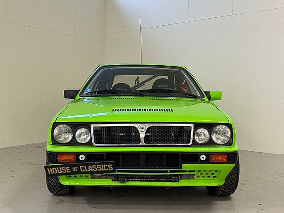 Lancia Delta 2 of 26
